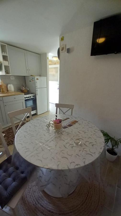 Apartman Niki, Medov Dolac - Lovrec Apartment Екстериор снимка
